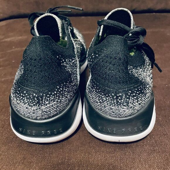Nike Women's Free RN Flyknit 2018 Oreo Running Athletic 942839-101 Size 9 US - Picture 4 of 10